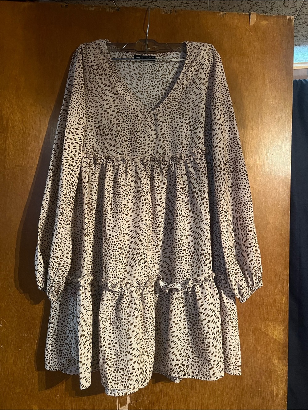 SHEIN Beige and Black Printed Long Sleeve Tiered Dress
